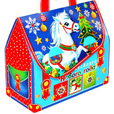 Детский новогодний подарок в картонной упаковке весом 1200 грамм